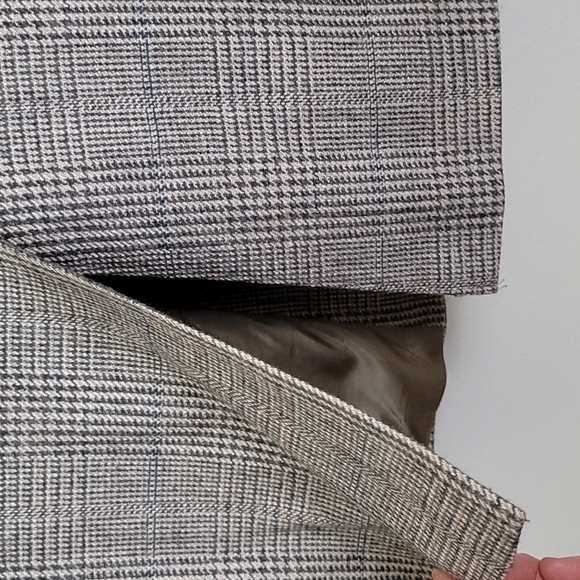 Stafford Tan, Greens & Rust Plaid Dress Jacket 38 / 40 - Picture 10 of 14